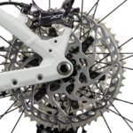 2023_JEALOUS_HYBRID_CX625_9-0_detail08-scaled-1-1.jpg